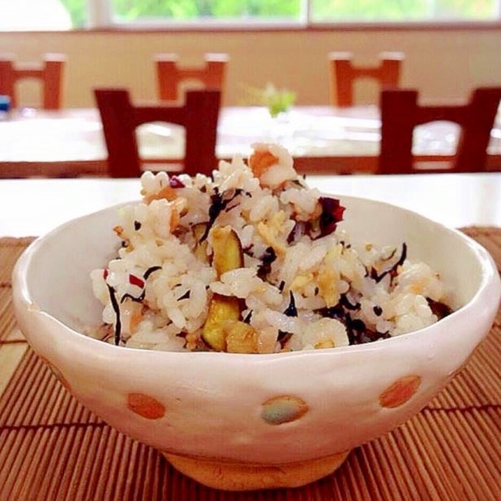 我が家の夏の定番食！食欲増進！簡単夏のまぜごはん！